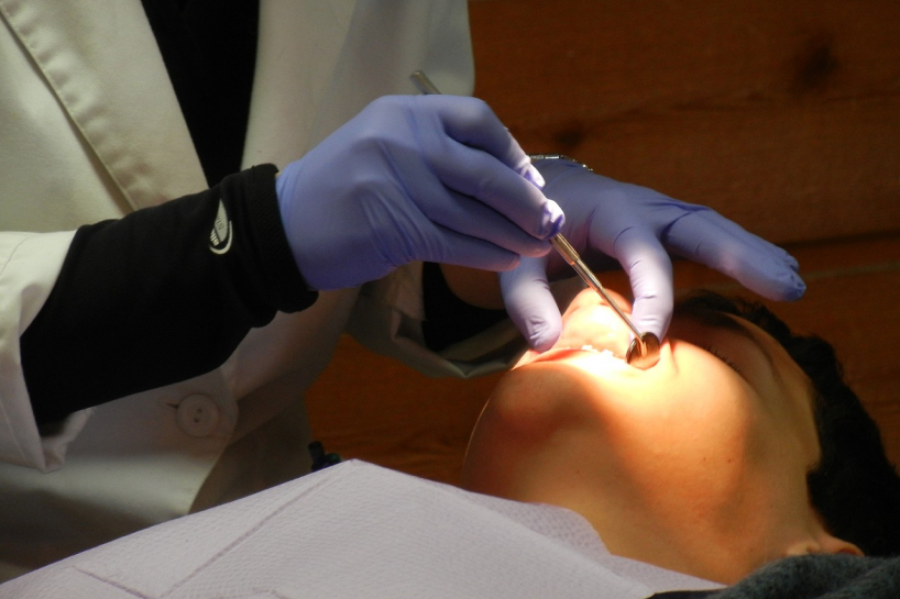 Endodontist performing a root canal treatment in Manhattan, New York